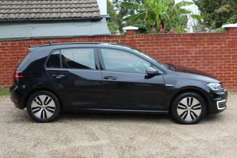 VOLKSWAGEN E-GOLF 35.8kWh e-Golf Hatchback 5dr Electric Auto (136 ps)