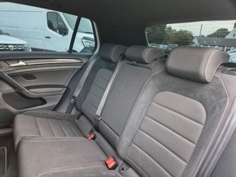 VOLKSWAGEN GOLF 2.0 TSI R Hatchback 5dr Petrol DSG 4Motion Euro 6 (s/s) (300 ps)