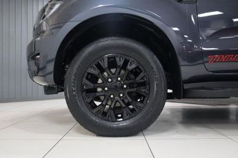 FORD RANGER 2.0 EcoBlue Thunder Pickup Double Cab 4dr Diesel Auto 4WD Euro 6
