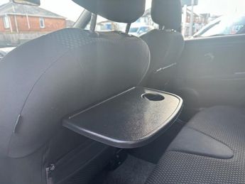 NISSAN NOTE 1.6 16v SE Hatchback 5dr Petrol Automatic (166 g/km, 109 bhp)