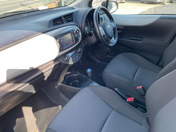 TOYOTA YARIS 1.5 VVT-H T4 AUTOMATIC HYBRID 5DR HATCHBACK