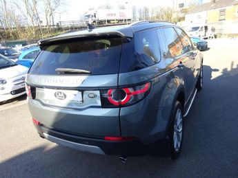 LAND ROVER DISCOVERY SPORT 2.0 TD4 HSE SUV 5dr Diesel Auto 4WD Euro 6 (s/s) (180 ps)