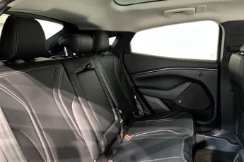 FORD MUSTANG MACH-E Extended Range 91kWh SUV 5dr Electric Automatic (294 ps) Adaptiv