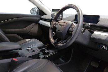FORD MUSTANG MACH-E Extended Range 91kWh SUV 5dr Electric Automatic (294 ps) Adaptiv