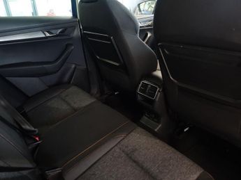 SKODA KAROQ 2.0 TDI SE Drive SUV 5dr Diesel DSG Euro 6 (s/s) (116 ps)