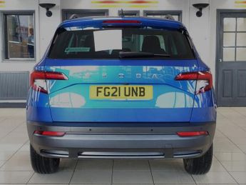 SKODA KAROQ 2.0 TDI SE Drive SUV 5dr Diesel DSG Euro 6 (s/s) (116 ps)