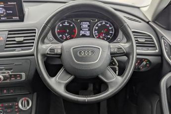 AUDI Q3 2.0 TDI SE SUV 5dr Diesel S Tronic quattro Euro 5 (s/s) (177 ps)