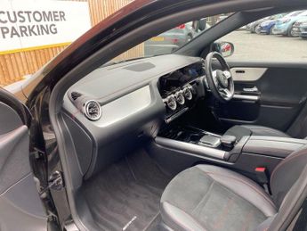 MERCEDES-BENZ EQA EQA 250+ 70.5kWh AMG Line SUV 5dr Electric Auto (190 ps)