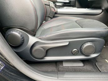 MERCEDES-BENZ EQA EQA 250+ 70.5kWh AMG Line SUV 5dr Electric Auto (190 ps)