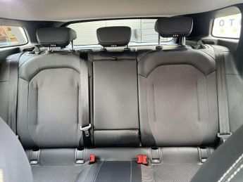 FORD EXPLORER Extended Range 77kWh Select SUV 5dr Electric Auto (286 ps)