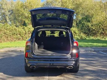 FORD KUGA 2.5 Duratec 14.4kWh Vignale SUV 5dr Petrol Plug-in Hybrid CVT Eu