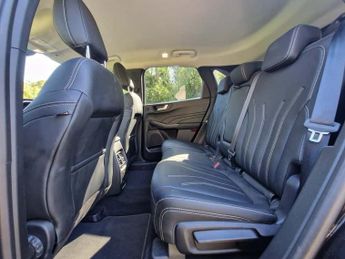 FORD KUGA 2.5 Duratec 14.4kWh Vignale SUV 5dr Petrol Plug-in Hybrid CVT Eu