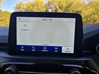 FORD KUGA 2.5 Duratec 14.4kWh Vignale SUV 5dr Petrol Plug-in Hybrid CVT Eu