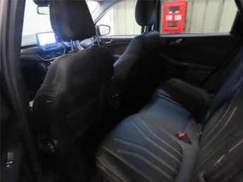FORD KUGA 2.5 Duratec 14.4kWh Vignale SUV 5dr Petrol Plug-in Hybrid CVT Eu