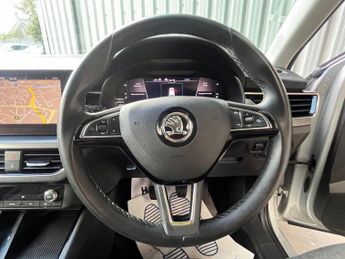 SKODA SCALA 1.6 TDI SE L Hatchback 5dr Diesel Manual Euro 6 (s/s) (115 ps)