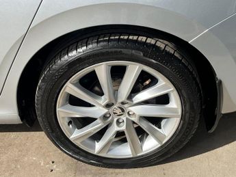 SKODA SCALA 1.6 TDI SE L Hatchback 5dr Diesel Manual Euro 6 (s/s) (115 ps)