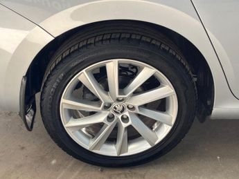 SKODA SCALA 1.6 TDI SE L Hatchback 5dr Diesel Manual Euro 6 (s/s) (115 ps)