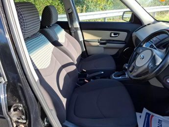 KIA SOUL 1.6 CRDi Shaker SUV 5dr Diesel Auto Euro 5 (126 bhp)