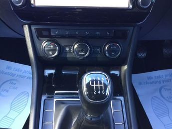 SKODA SUPERB 1.4 TSI ACT SE L Executive Estate 5dr Petrol Manual Euro 6 (s/s)