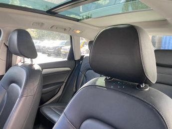 AUDI Q5 2.0 TDI SE SUV 5dr Diesel Manual quattro Euro 6 (s/s) (190 ps)