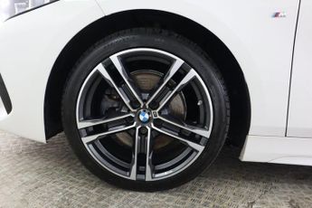 BMW 1 SERIES 1.5 118i M Sport DCT Euro 6 (s/s) 5dr