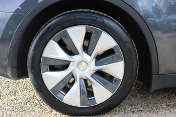 TESLA MODEL Y (Dual Motor) Long Range SUV 5dr Electric Auto 4WDE (384 bhp)
