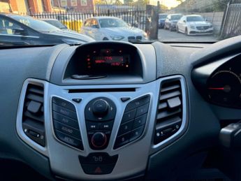 FORD FIESTA 1.4 Edge Hatchback 5dr Petrol Automatic (154 g/km, 94 bhp)