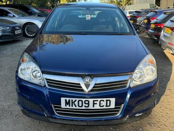 VAUXHALL ASTRA 1.8i 16v Life Hatchback 5dr Petrol Automatic (187 g/km, 138 bhp)