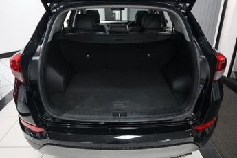 HYUNDAI TUCSON 2.0 CRDi Premium SE SUV 5dr Diesel Auto 4WD Euro 6 (185 ps)