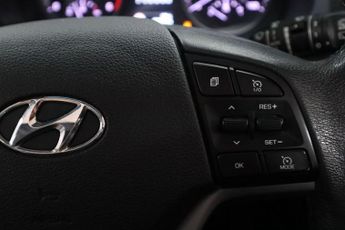 HYUNDAI TUCSON 2.0 CRDi Premium SE SUV 5dr Diesel Auto 4WD Euro 6 (185 ps)
