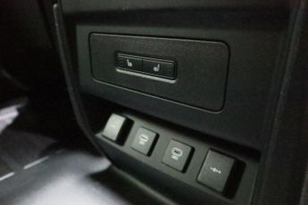 LAND ROVER DEFENDER 3.0 P400 MHEV X SUV 3dr Petrol Auto 4WD Euro 6 (s/s) (400 ps)