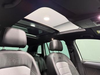 VOLKSWAGEN TIGUAN 2.0 TDI BlueMotion Tech R-Line SUV 5dr Diesel DSG 4Motion Euro 6