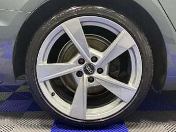 AUDI A4 AVANT 2.0 TFSI 40 S line Estate 5dr Petrol S Tronic Euro 6 (s/s) (190