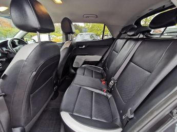 KIA STONIC 1.0 T-GDi 4 SUV 5dr Petrol Manual Euro 6 (s/s) (118 bhp)