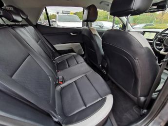 KIA STONIC 1.0 T-GDi 4 SUV 5dr Petrol Manual Euro 6 (s/s) (118 bhp)