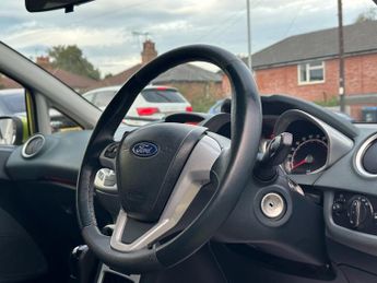 FORD FIESTA 1.4 Zetec Hatchback 5dr Petrol Automatic (154 g/km, 94 bhp)