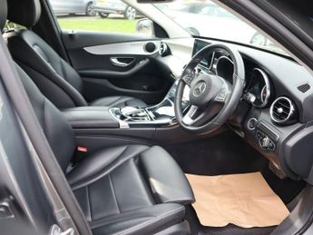 MERCEDES-BENZ C-CLASS 2.1 C220d Sport Saloon 4dr Diesel G-Tronic+ Euro 6 (s/s) (170 ps