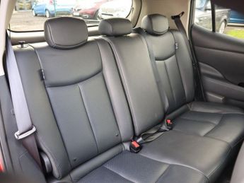 NISSAN LEAF 30kWh Tekna Hatchback 5dr Electric Auto (109 bhp)