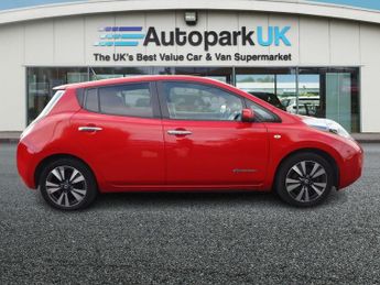 NISSAN LEAF 30kWh Tekna Hatchback 5dr Electric Auto (109 bhp)
