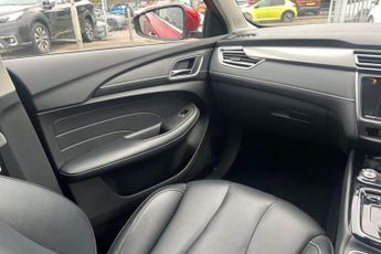 MG MG 5 52.5kWh Exclusive Estate 5dr Electric Auto (156 ps) Rear Parking