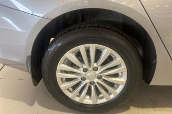 MG MG 5 61.1kWh Exclusive Long Range Estate 5dr Electric Auto (156 ps) A