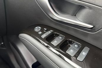 HYUNDAI TUCSON 1.6 h T-GDi Ultimate SUV 5dr Petrol Hybrid Auto Euro 6 (s/s) (23