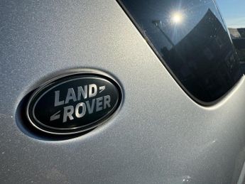 LAND ROVER DISCOVERY SPORT 2.0 TD4 HSE SUV 5dr Diesel Auto 4WD Euro 6 (s/s) (180 ps)