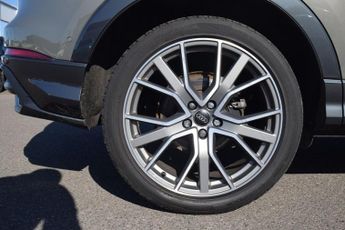 AUDI Q3 1.5 TFSI CoD 35 Vorsprung SUV 5dr Petrol S Tronic Euro 6 (s/s) (