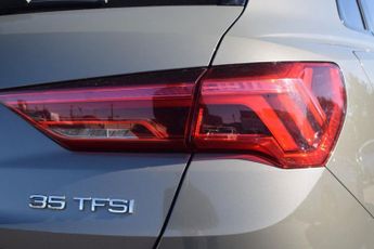 AUDI Q3 1.5 TFSI CoD 35 Vorsprung SUV 5dr Petrol S Tronic Euro 6 (s/s) (