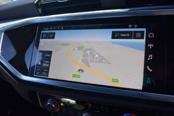 AUDI Q3 1.5 TFSI CoD 35 Vorsprung SUV 5dr Petrol S Tronic Euro 6 (s/s) (