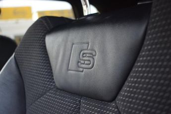 AUDI Q3 1.5 TFSI CoD 35 Vorsprung SUV 5dr Petrol S Tronic Euro 6 (s/s) (