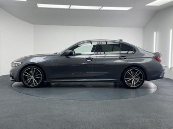 BMW 3 SERIES 3.0 330d M Sport Saloon 4dr Diesel Auto Euro 6 (s/s) (265 ps)