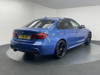 BMW 3 SERIES 2.0 320d M Sport Shadow Edition Saloon 4dr Diesel Auto xDrive Eu
