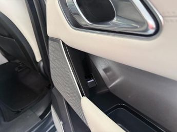 LAND ROVER RANGE ROVER VELAR 3.0 Si6 V6 R-Dynamic HSE SUV 5dr Petrol Auto 4WD Euro 6 (s/s) (3